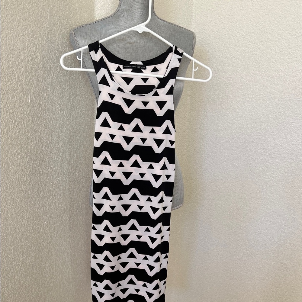Black and White Geometric Pattern Dress